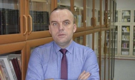 Revista  Shenja  dhe shkrimet historike