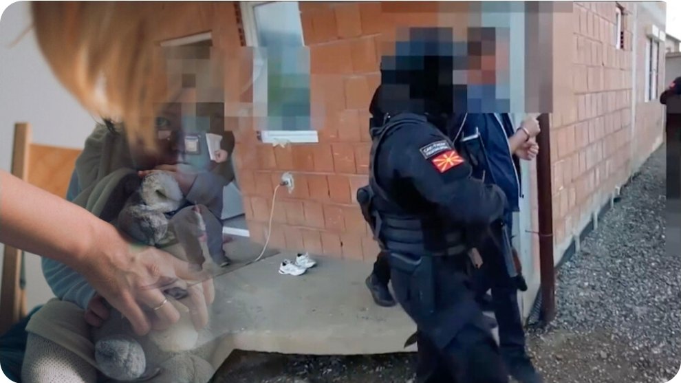 Operacion ndërkombëtar zbulon rast në Manastir  31 vjeçari dyshohet për pornografi me fëmijë