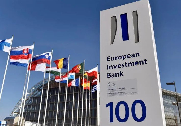 Banka Evropiane e Zhvillimit zhbllokon 5 miliardë euro për ekonomitë e goditura nga lufta