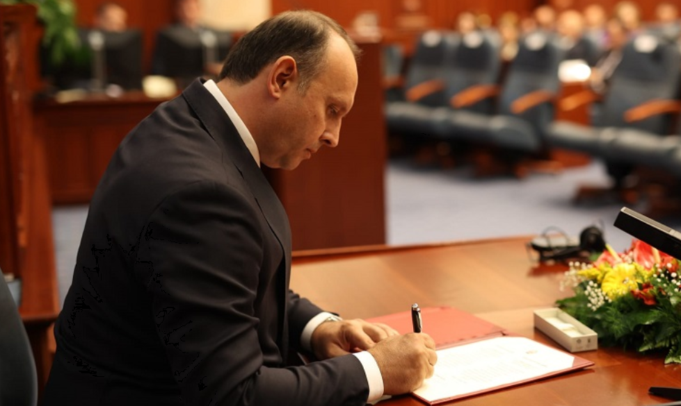 Kryetari i Kuvendit  Afrim Gashi  funksionari më transparent në shtet