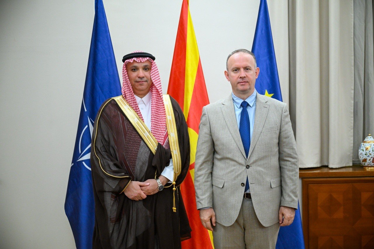 Gashi zhvillon takim lamtumirës me ambasadorin saudit