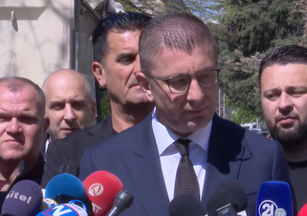 Mickoski  Po punojmë që të gjejmë zgjidhje për provimin e jurisprudencës  informuam partnerët ndërkombëtar për politizimin e protestës nga ana e opozitës