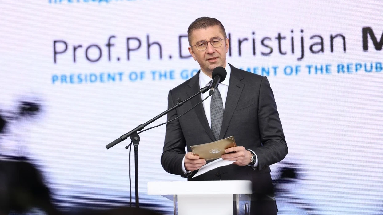 Mickoski  Investimi në largpërçuesin Manastir Elbasan do të thotë projekt i shpëtuar nga dështimi i sigurt