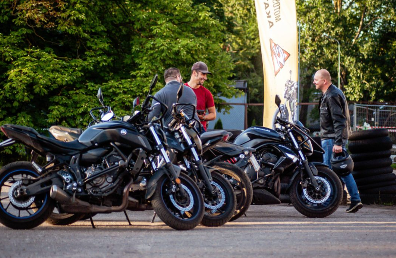 Kuvendi miraton ndryshimet ligjore  Lejohet drejtimi i motoçikletave deri në 125 cc me patentë B