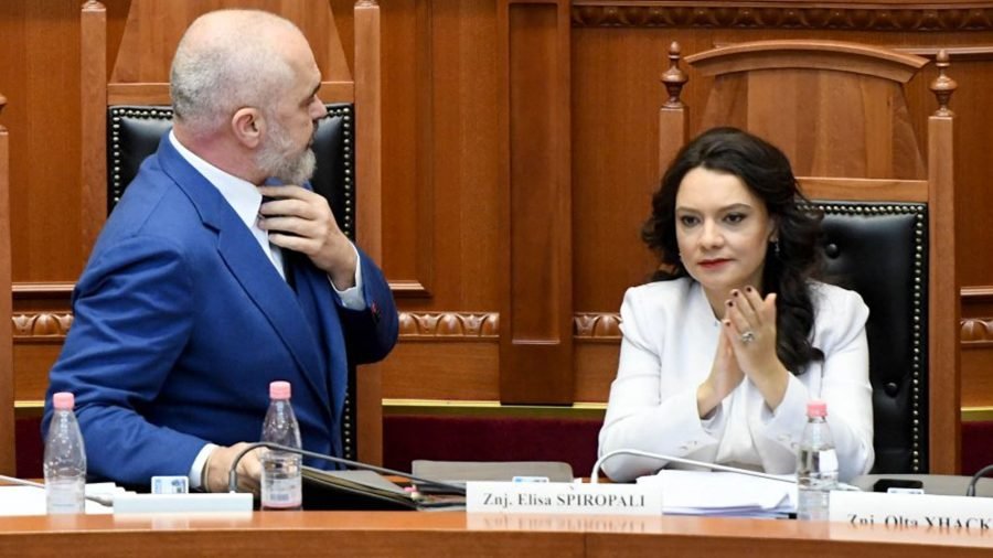 Rama i përgjigjet Spiropalit  Ose me ne ose kundra nesh