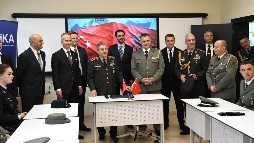 tika-vazhdon-mbeshtetjen-per-akademine-e-forcave-te-armatosura-te-shqiperise