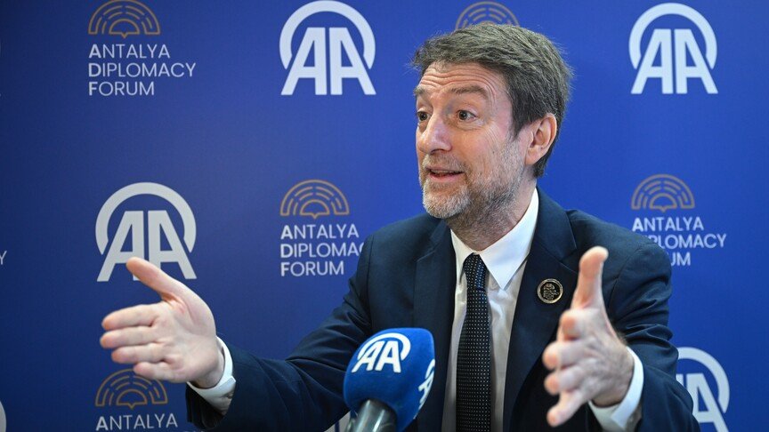 Kryediplomati i Shqipërisë Hoxha  Synojmë ta rrisim gjithmonë bashkëpunimin me Turqinë