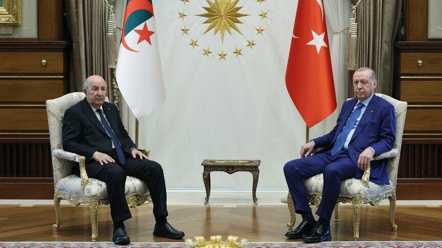 Presidentët turk dhe algjerian diskutojnë marrëdhëniet dhe çështjet rajonale në një telefonatë