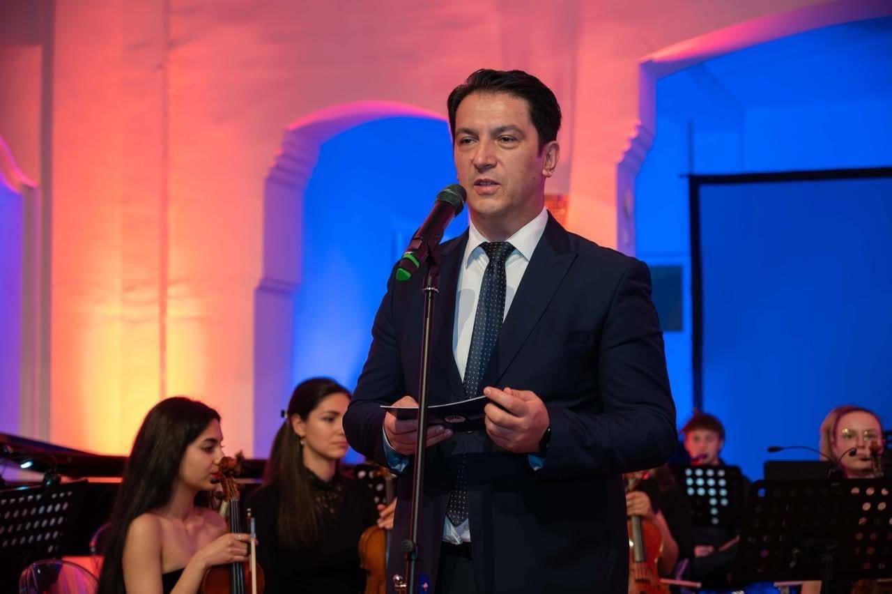 Zëvendëskryeministri i Parë dhe Ministri për Çështje Evropiane  Bekim Sali  hapi aktivitetet për Ditën e Evropës 2026 në Manastir