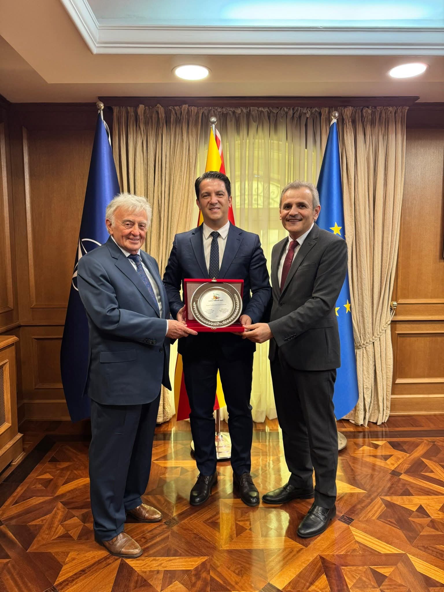 Zëvendëskryeministri i Parë dhe Ministri për Çështje Evropiane  Bekim Sali  priti delegacionin e Fondacionit RUTEV nga TurqiaZëvendëskryeministri i Parë dhe Ministri për Çështje Evropiane  Bekim Sali  priti delegacionin e Fondacionit RUTEV nga Turqia