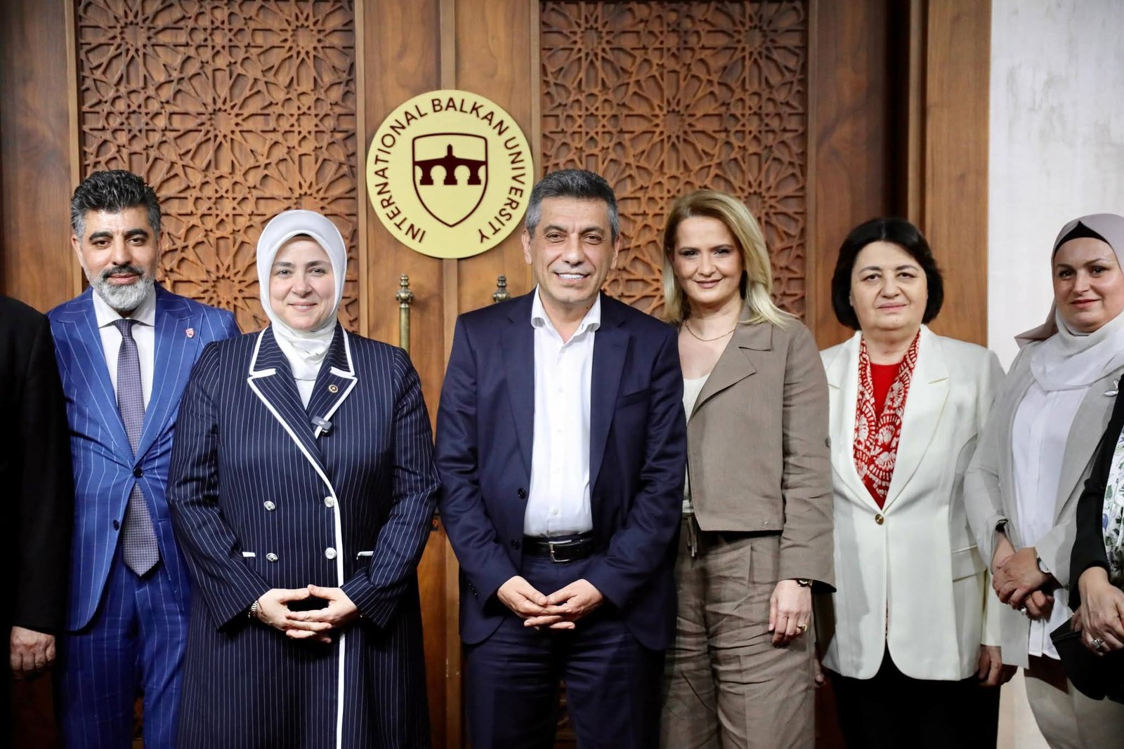 Mexhiti në konferencën  Gruaja dhe Familja   Përfaqësimi dinjitoz i grave mbetet prioritet