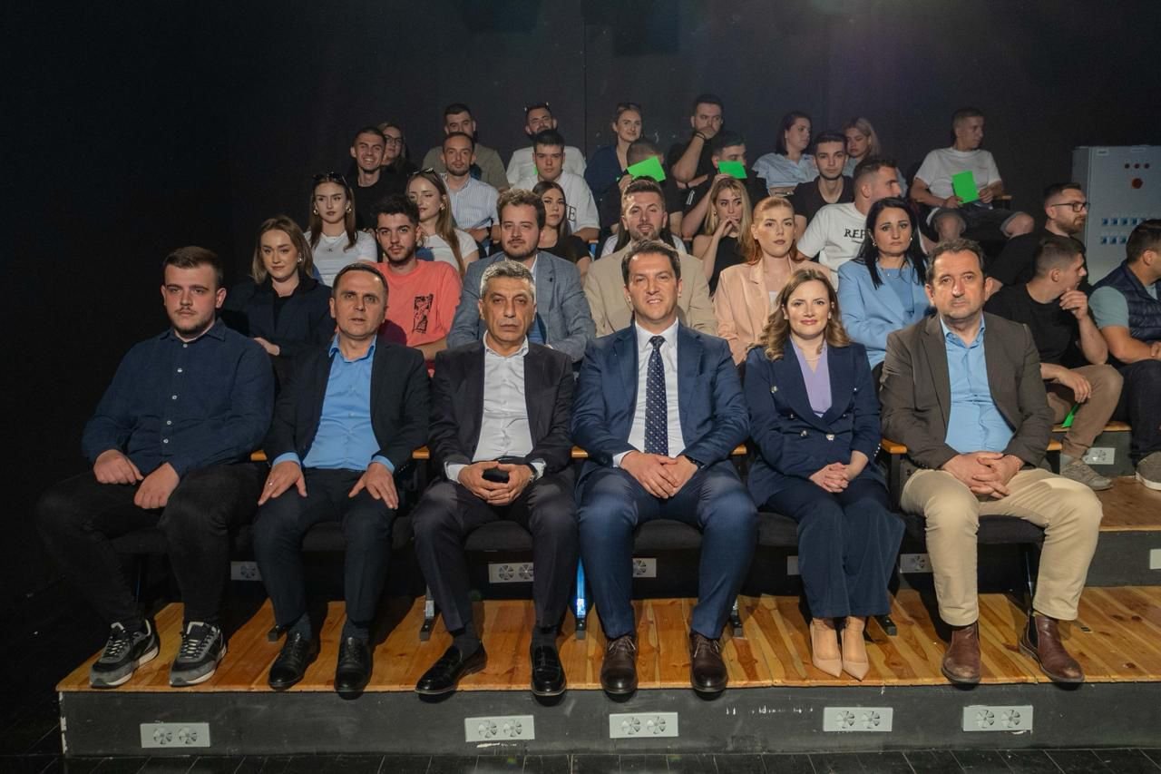 Përfundon Kongresi i Bashkimit të VLEN it  Kasami dhe Mexhiti zgjidhen kryetarë