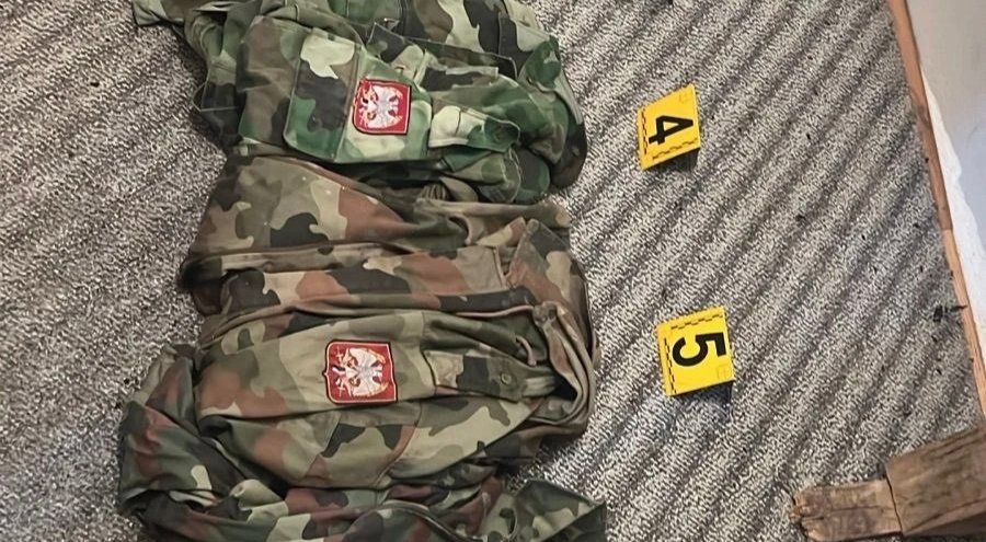 Policia e Kosovës gjen plumba dhe uniformë me simbole të Serbisë në Zubin Potok
