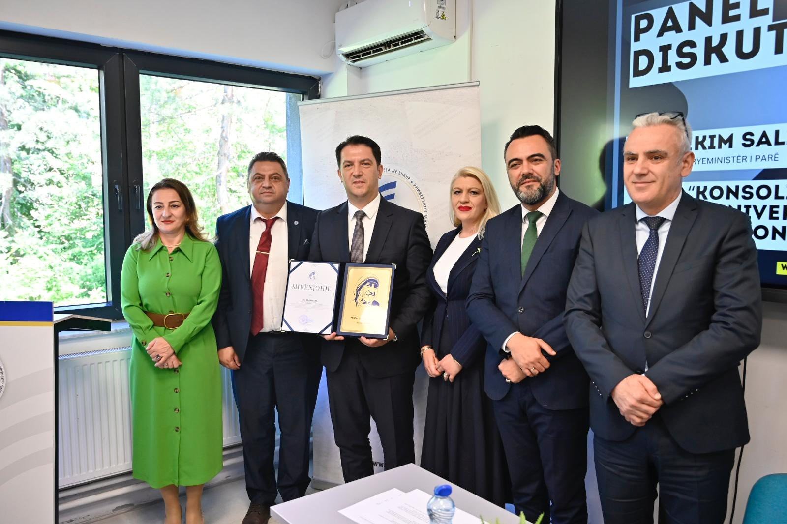Zv kryeministri i parë Bekim Sali nga panel diskutimi në UNT  Investimi në arsim është investim për të ardhmen e të rinjve