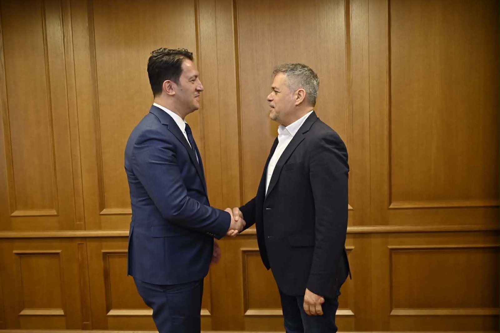 Granit Osmani dhe Bekim Sali diskutojnë për forcimin e funksionimit të Agjencisë së Zbatimit të Gjuhës
