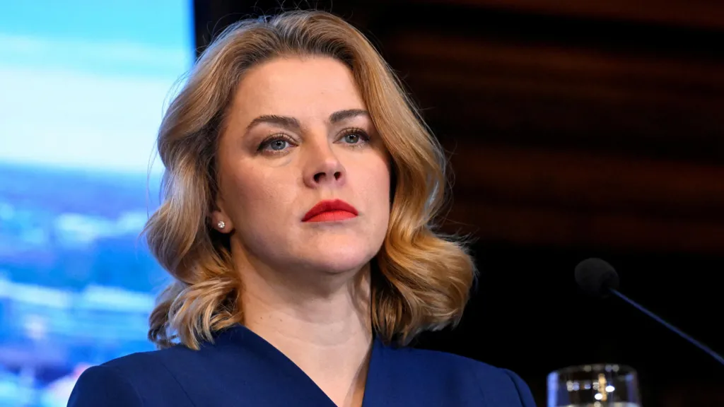 krize-politike-ne-letoni-kryeministrja-jep-doreheqjen-pas-incidentit-me-dronet-ukrainas