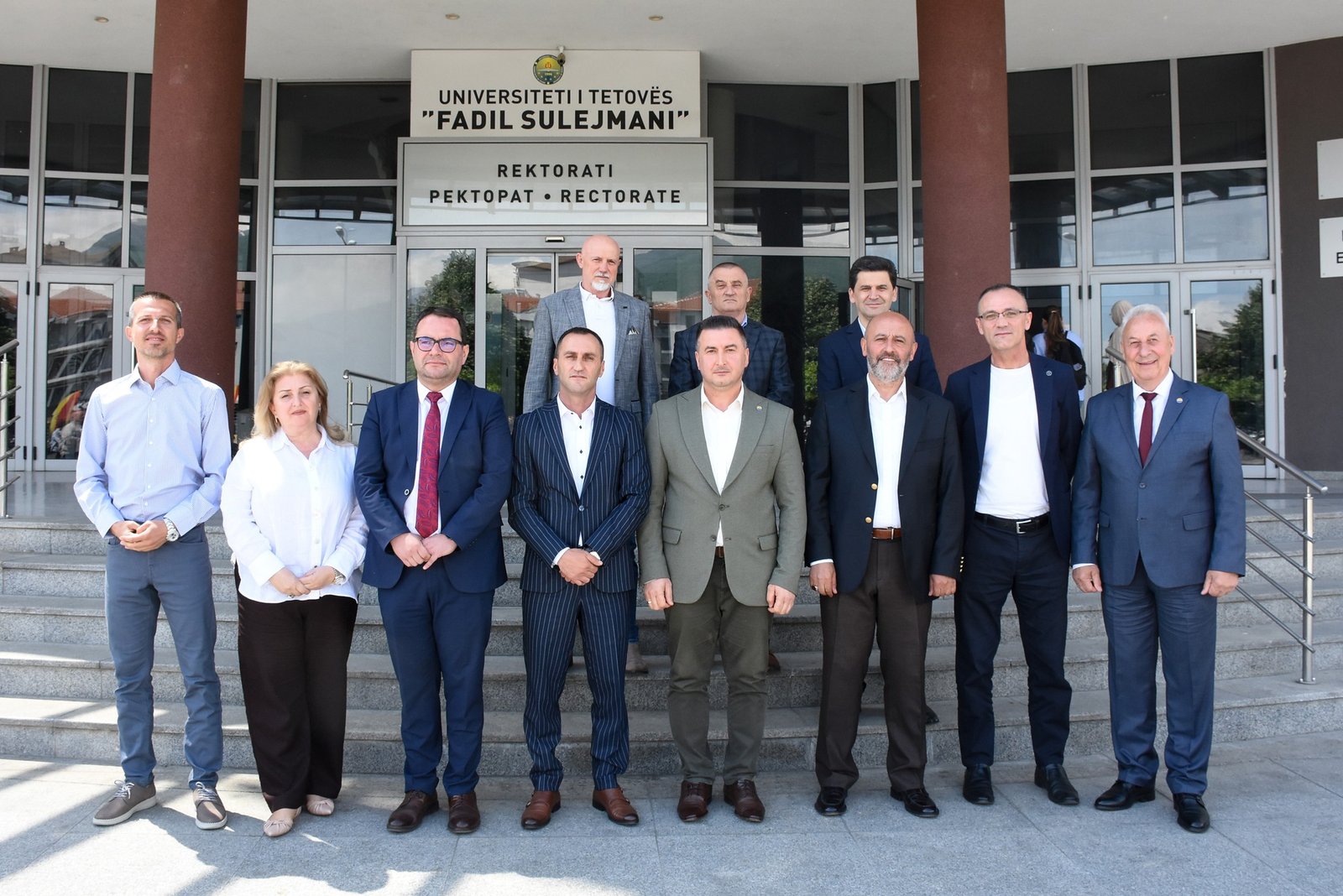 Kandidatët për rektor të Universitetit të Tetovës realizuan takim të përbashkët për një proces zgjedhor demokratik dhe transparent