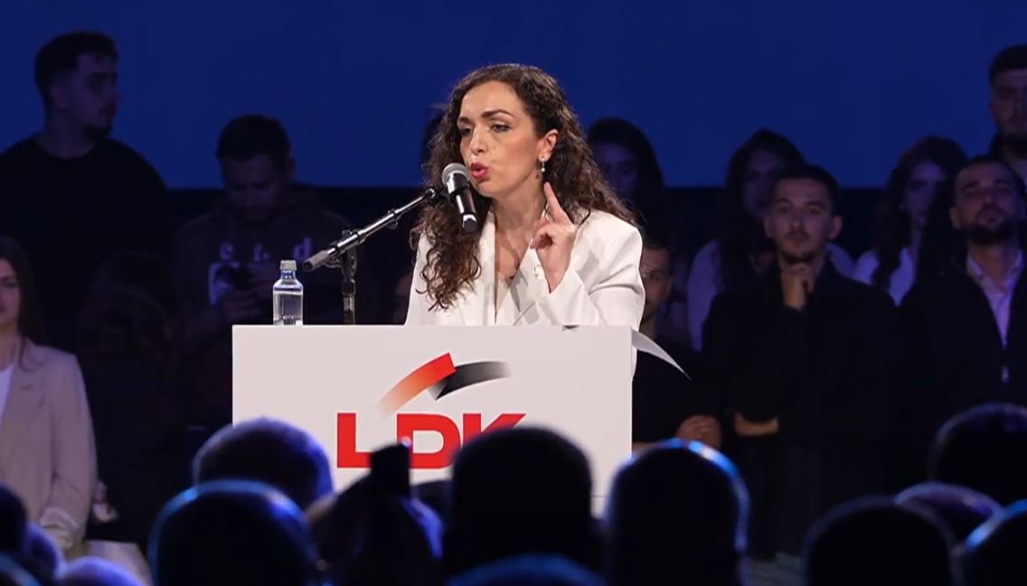 Osmani akuzon LVV  Ia refuzuan popullit 51  vetëm për të eliminuar një presidente që u ul me presidentin e ShBA së