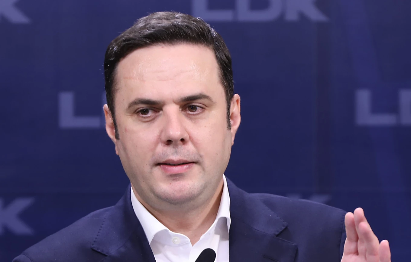 Struktura të LDK së kërkojnë dorëheqjen e Abdixhikut
