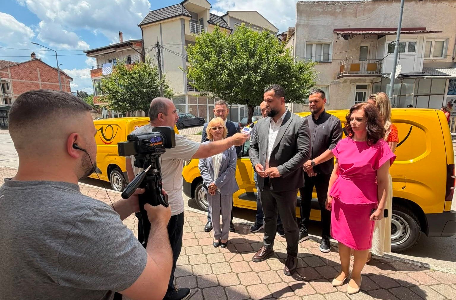 Kurtishi  Pas gati një dekade  Posta e Maqedonisë pajiset me automjete të reja në Ohër dhe Kërçovë