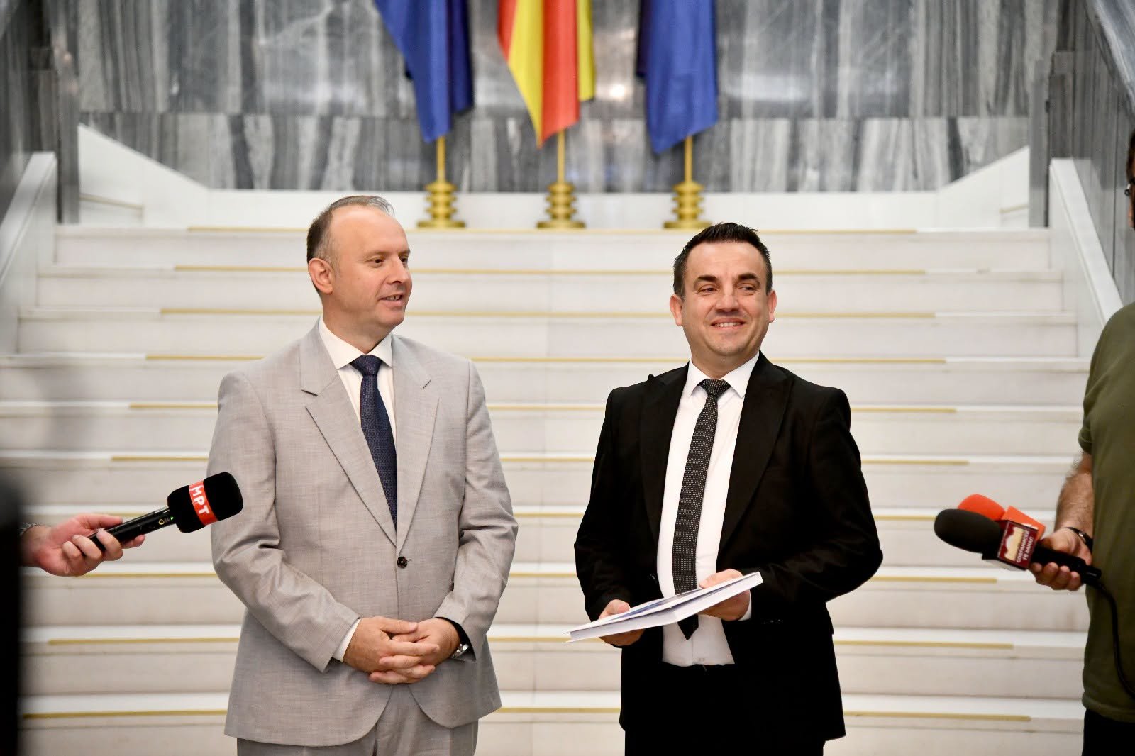 Kryeparlamentari Gashi takim me kreun e Antikorrupsionit  Strategjia kundër korrupsionit do të procedohet pa vonesa në Kuvend