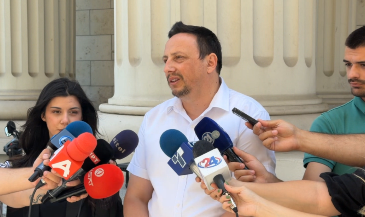 Skandali në FFM  Prokuroria kërkon paraburgim për 8 persona  Akuzat për pagesa fiktive që arrijnë në 3 milionë euro