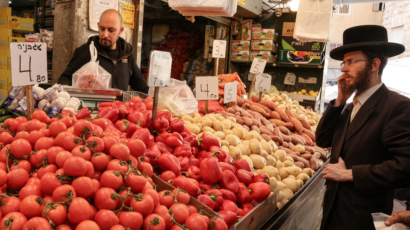 Produktet bujqësore izraelite të kontaminuara nga kimikatet e shpërthimeve ushtarake në Gaza