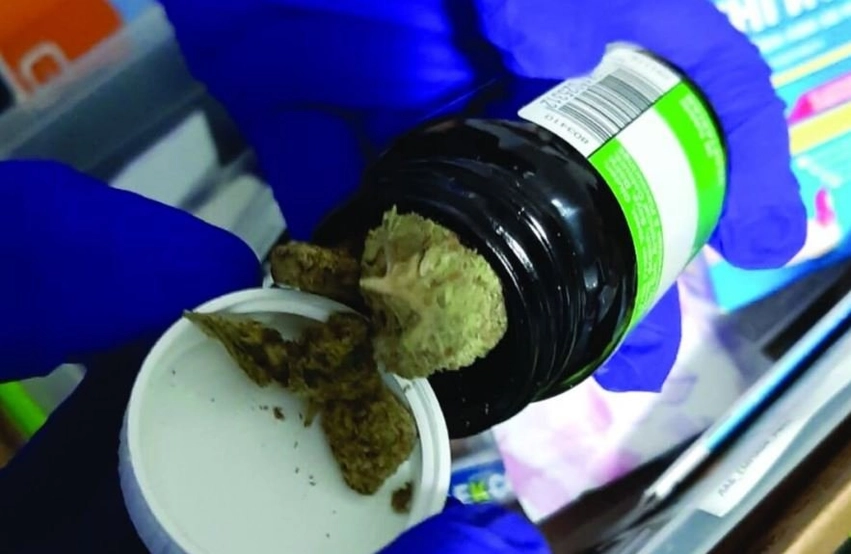 Parandalohet kontrabandë droge në pako postare  Sekuestrohen metamfetaminë  MDMA dhe kokainë