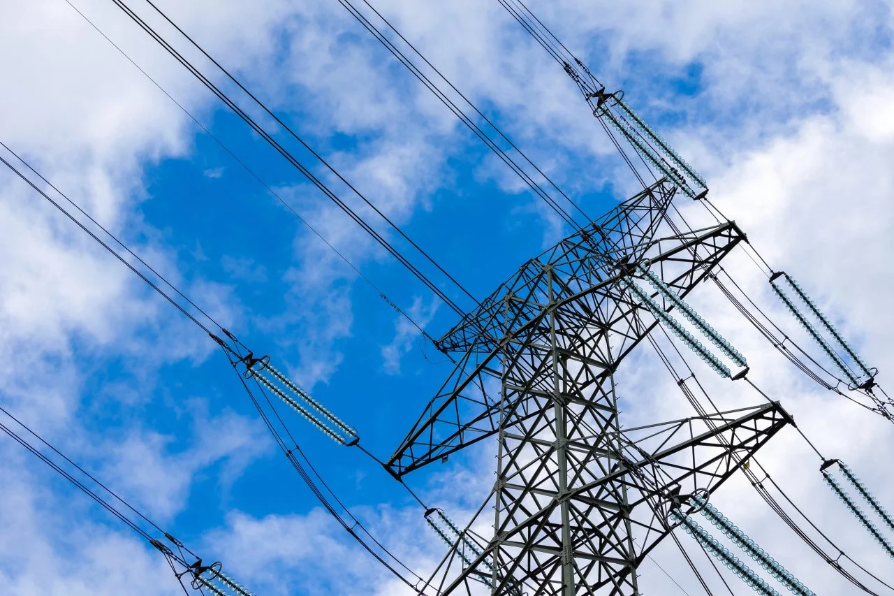 EVN paralajmëron ndërprerje të energjisë elektrike në Saraj dhe Petrovec