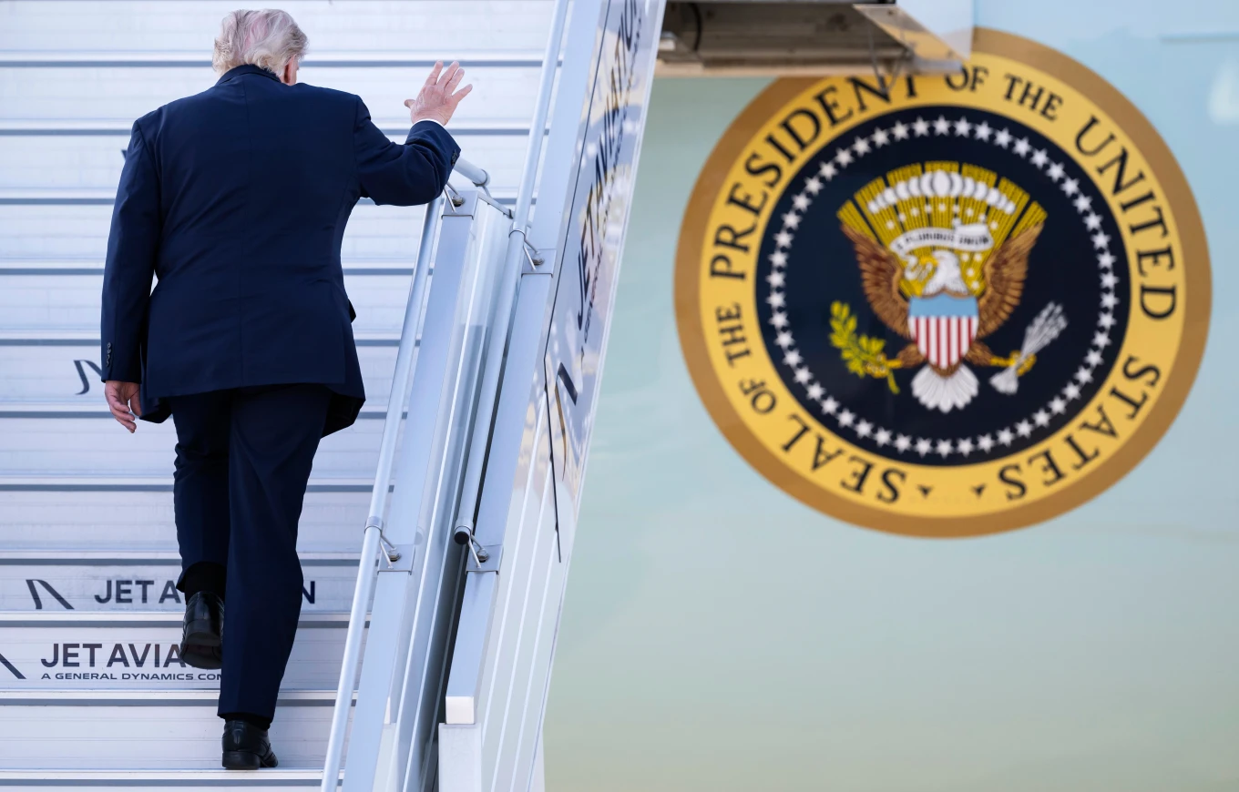 Administrata Trump shton përpjekjet për t ua hequr shtetësinë amerikanëve të natyralizuar