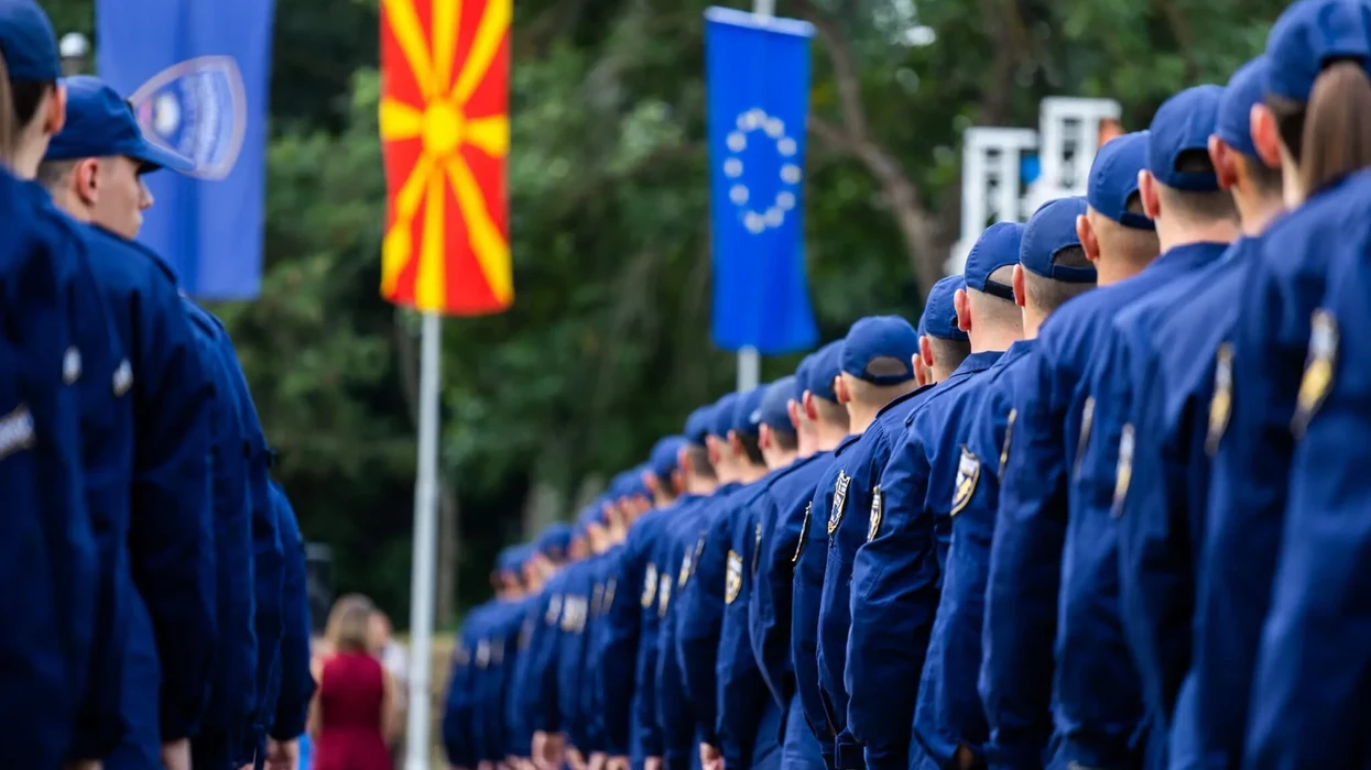Ndryshon rregullorja e MPB së  policët mund të mbajnë mjekër dhe të kenë tatuazhe