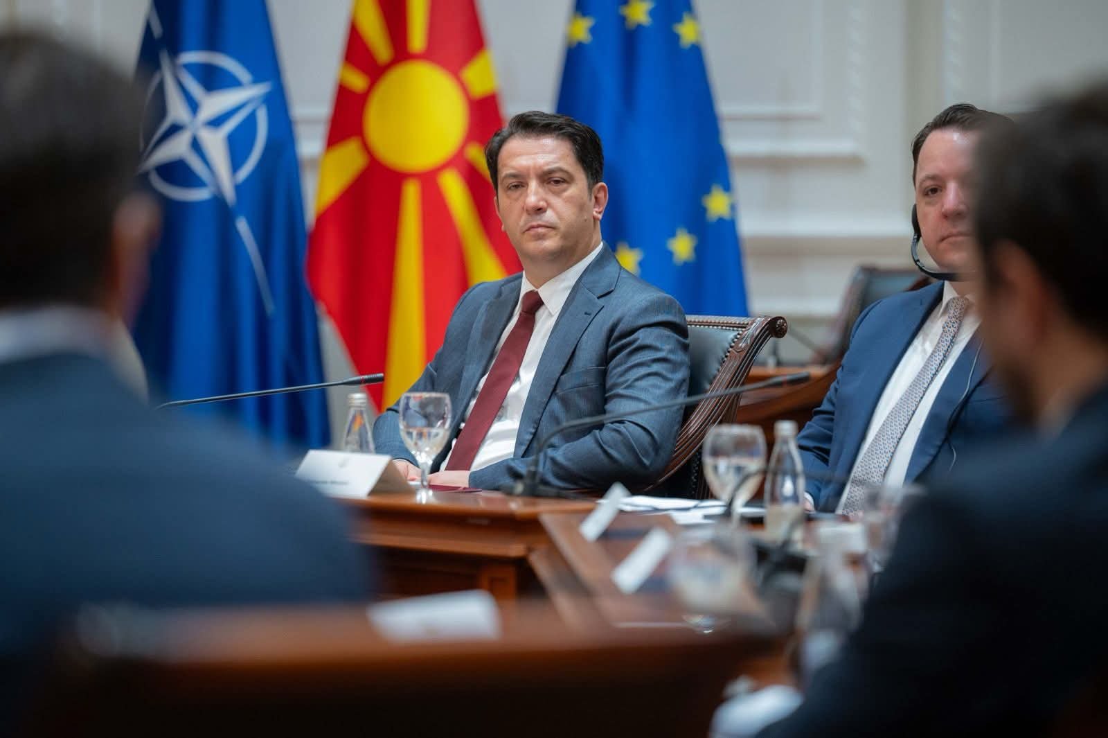 Zv kryeministri Sali takon përfaqësues të kompanive franceze  prezanton mundësitë për investime në Maqedoninë e Veriut