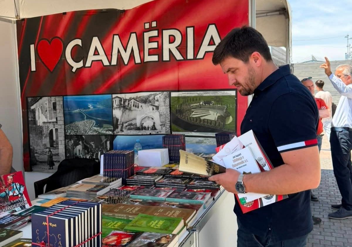 Iseni nga Panairi i Librit Shqip  Ngjarje që pasuron jetën kulturore të Shkupit