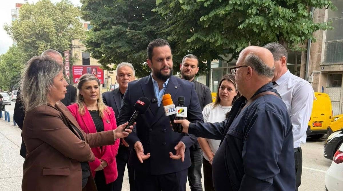 Kurtishi  Gjashtë automjete të reja për Postën e Kumanovës pas gati një dekade  së shpejti nis edhe renovimi i objektit