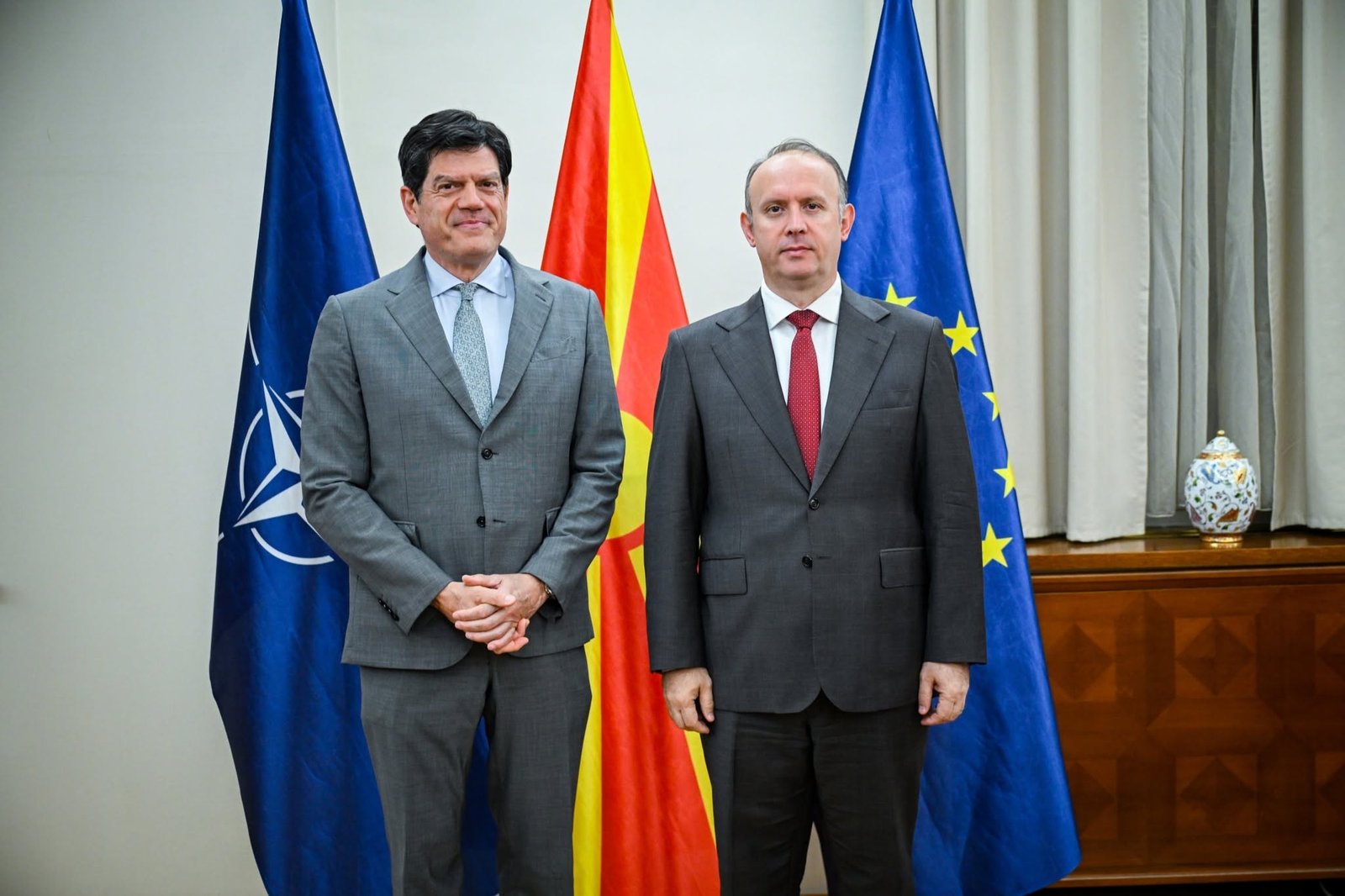 Kryeparlamentari Gashi takohet me ambasadorin e BE së  Rokas  diskutohet për reformat dhe agjedën evropiane