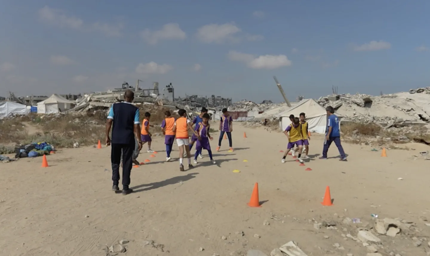 Gaza  pavarësisht shkatërrimit nga sulmet izraelite futbollistët nuk heqin dorë nga pasioni