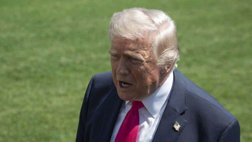 Trump  Cisternat e naftës po rifillojnë lëvizjen përmes Ngushticës së Hormuzit