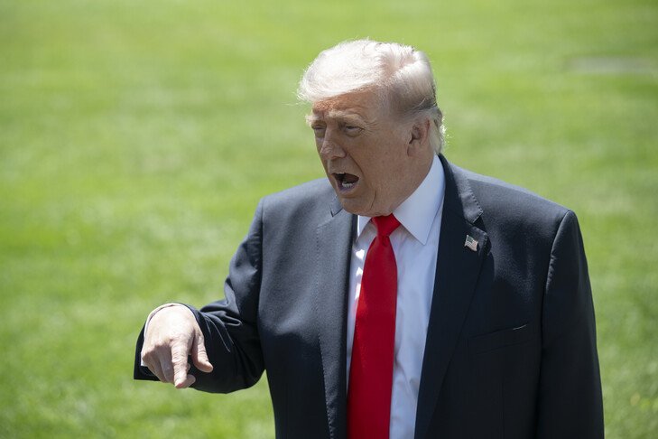 Trump  SHBA ja do ta godasë Iranin  shumë fort sonte 