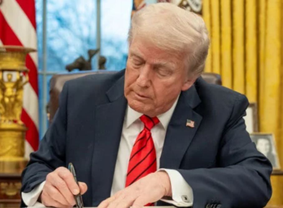 Trump firmos vazhdimin e gjendjes së jashtëzakonshme lidhur me Ballkanin Perëndimor