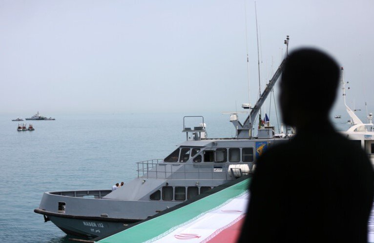 Irani njofton mbylljen e Ngushticës së Hormuzit për të gjitha anijet pas sulmeve të SHBA së