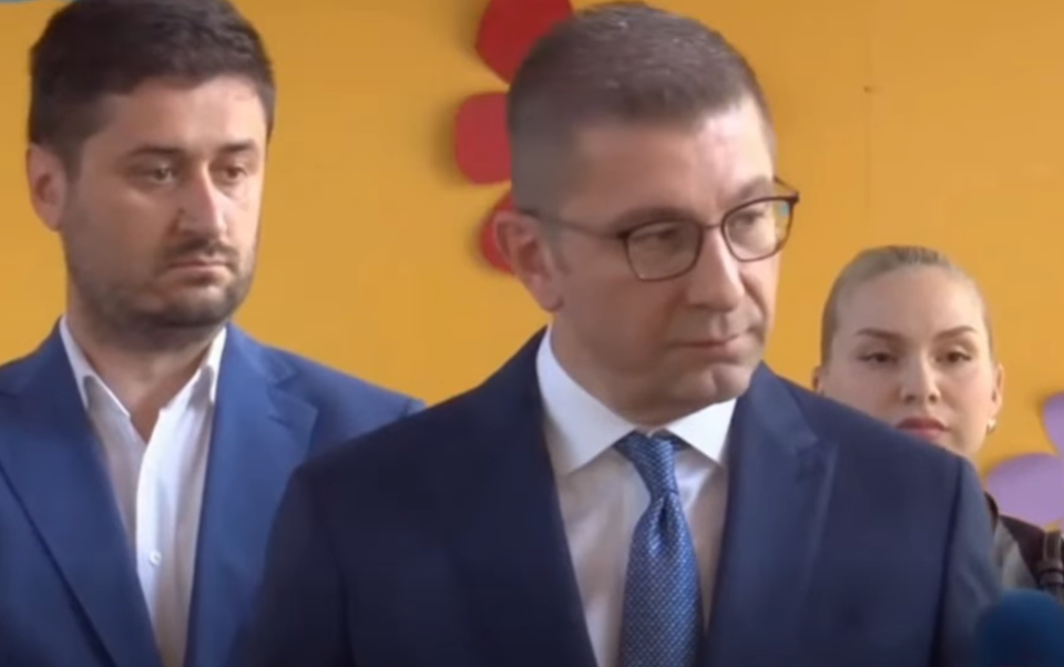 Mickoski  Vendimi i Gjykatës Kushtetuese për emrat e rrugëve në Tetovë nuk është përfundimtar  kemi biseduar me Kasamin