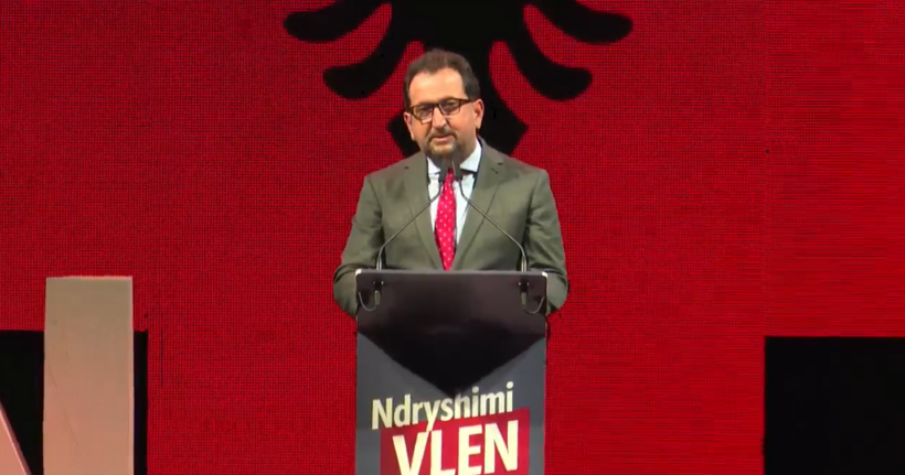 Bekim Qoku shpërthen ndaj Ali Ahmetit  Po mbron kastën e korruptuar  ka frikë nga  Shqipëria e Re 