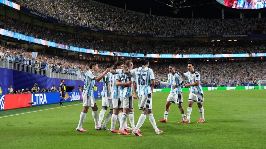 Kupa e Botës 2026  Messi udhëheq Argjentinën në fitoren ndaj Algjerisë me  hat trick 