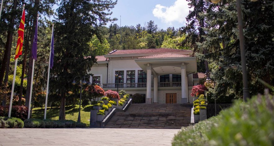 Stuhia ka dëmtuar edhe  Vilën Vodno   Prokurorinë Publike dhe dy ministri