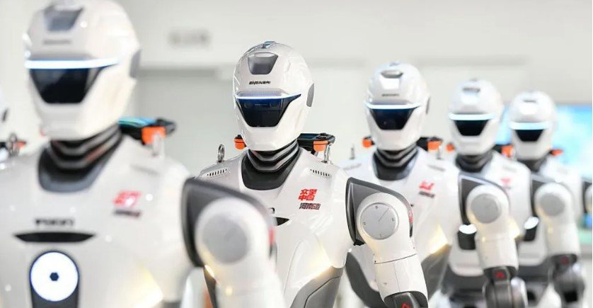 Lufta teknologjike SHBA Kinë  administrata Trump ndalon robotët e rinj humanoidë kinezë