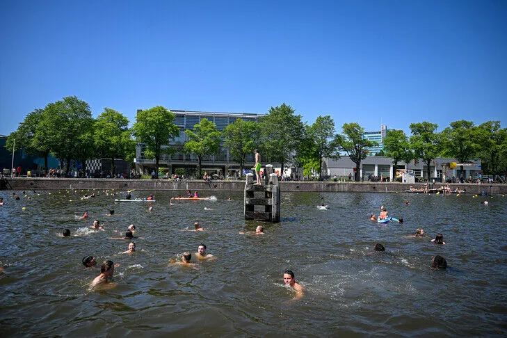 Holanda shpall zyrtarisht mungesë uji për shkak të thatësirës së vazhdueshme