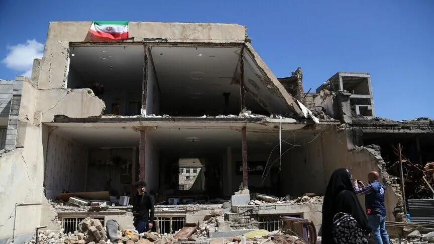 Sulmet amerikane vrasin 4 persona në Iran  ndërsa sirenat bien në Jordani dhe Kuvajt