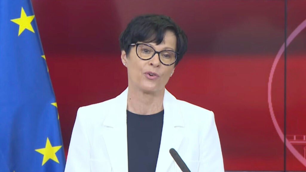 Kos në Shkup  Maqedonia e Veriut ka shans real për në BE  por duhet të miratojë ndryshimet kushtetuese