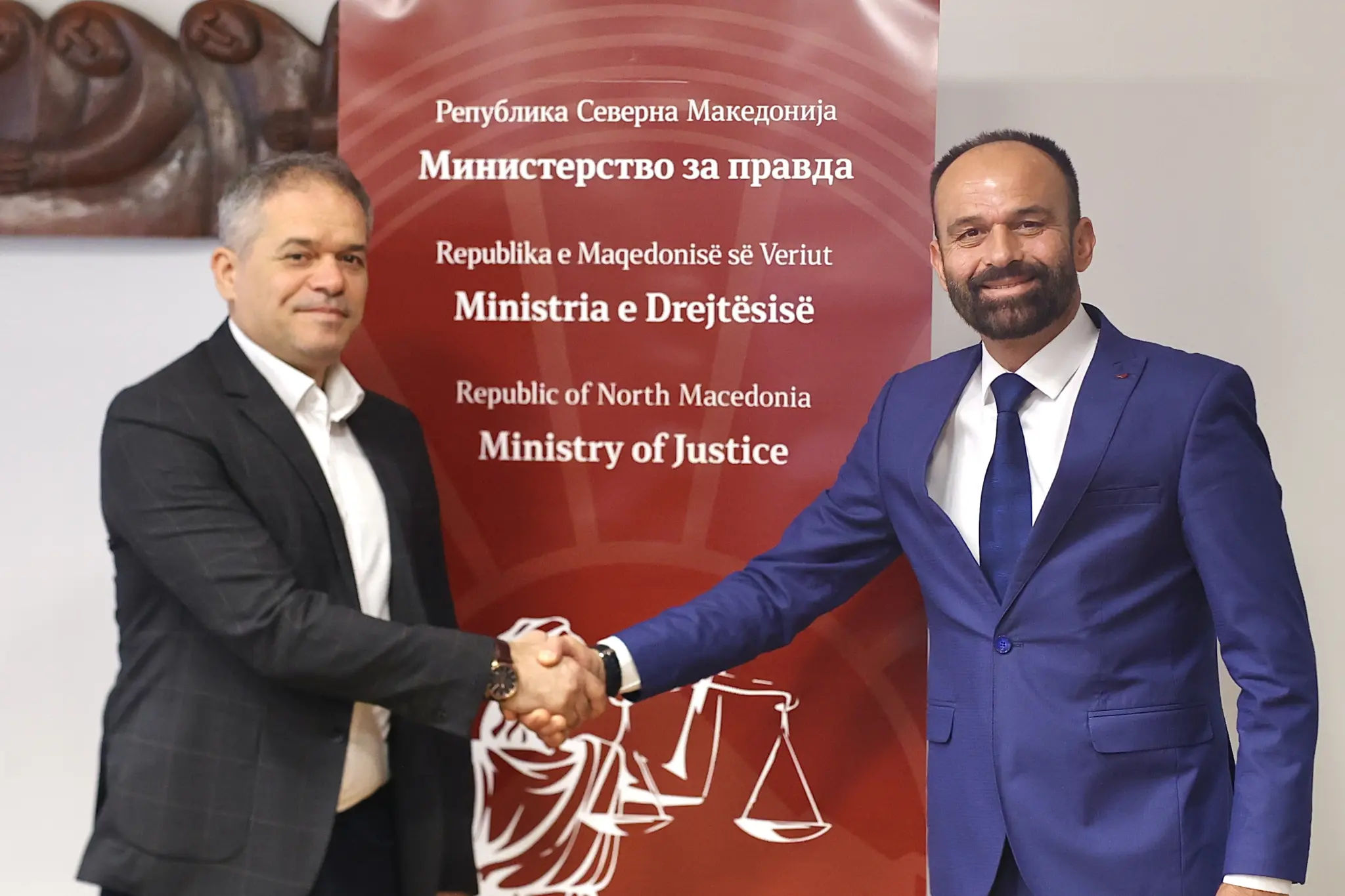 Shasivari dhe Osmani  Ligji për Përdorimin e Gjuhëve duhet të zbatohet në mënyrë të plotë në të gjitha institucionet