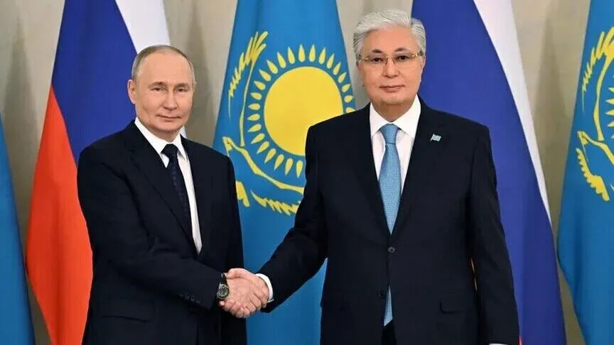 Presidenti kazak i bën thirrje Putinit të  ngrijë  konfliktin në Ukrainë dhe të rikthehet te  Formula e Stambollit 2 0 